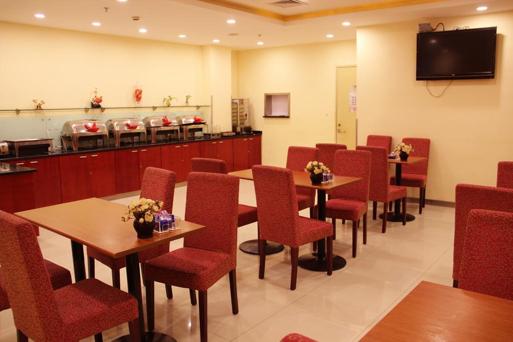 Hanting Express Kunming Yieryi Street Yunnan Normal University Branch ภายนอก รูปภาพ