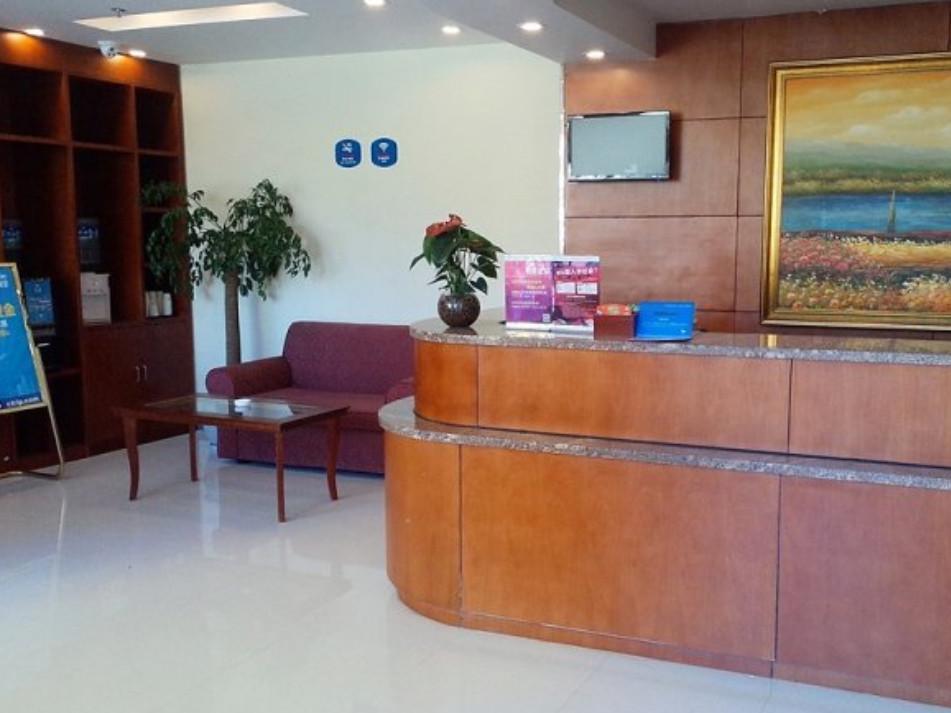 Hanting Express Kunming Yieryi Street Yunnan Normal University Branch ภายนอก รูปภาพ